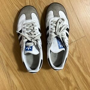 ADIDAS SAMBAS!